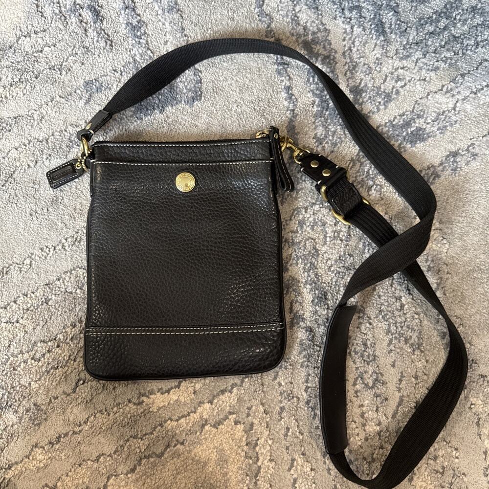 Y2K Coach 10285 Black Pebbled Leather Crossbody Swing Pack Shoulder Bag Purse